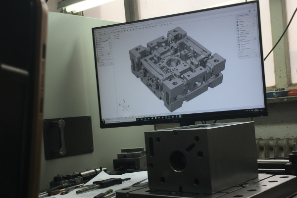 Aluminum die casting mold design with CAD technology
